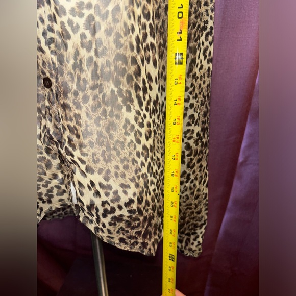Dots Cheetah Print Sheer Button Up Women’s Size Medium - Picture 3 of 9